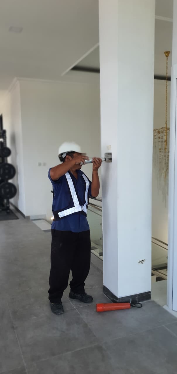 Hammer Test
