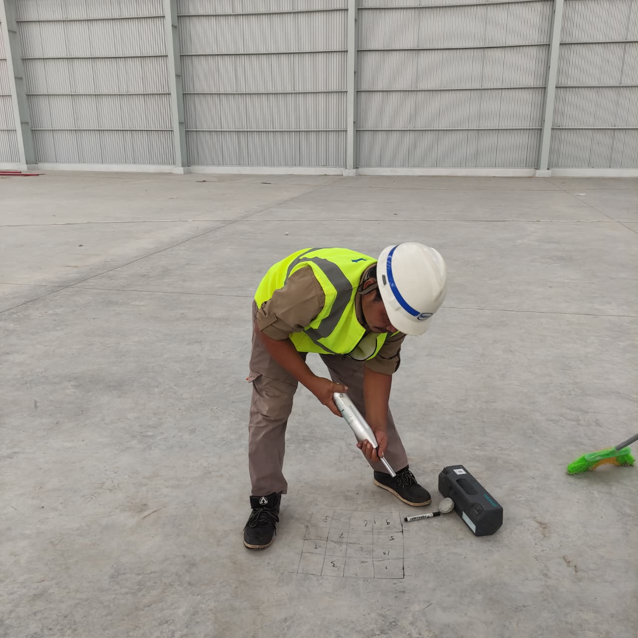 Hammer Test