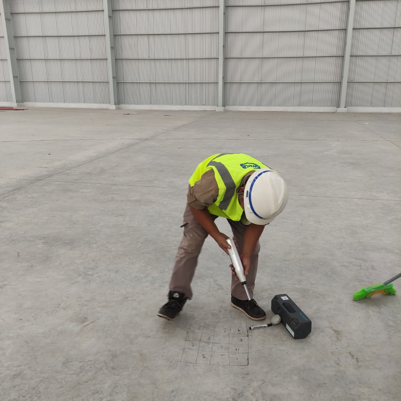 Hammer Test
