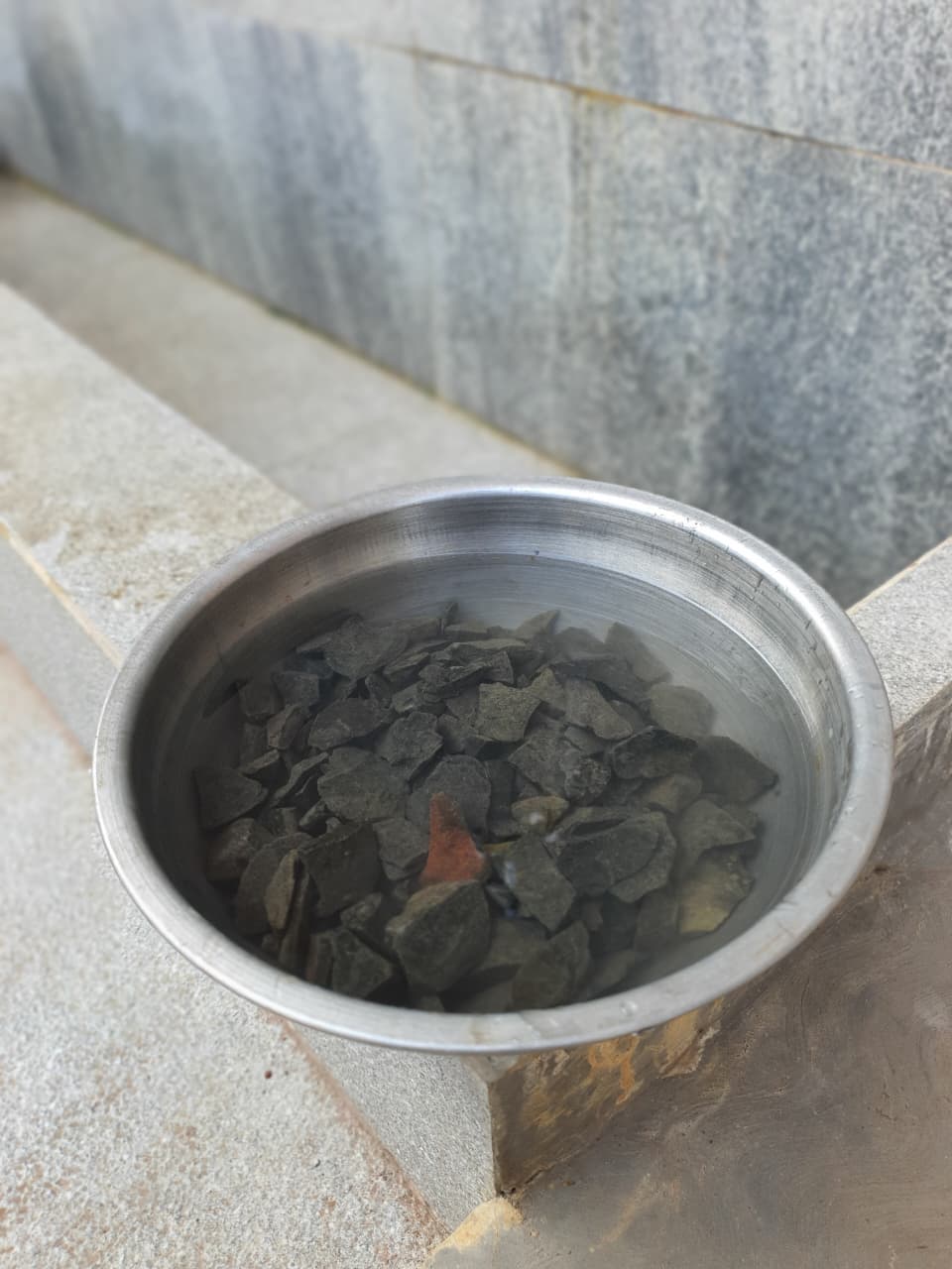Gumpalan Lempung dan Butiran Mudah Pecah (Clay Lump)